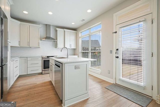 231 S Village Square, Canton, GA 30115