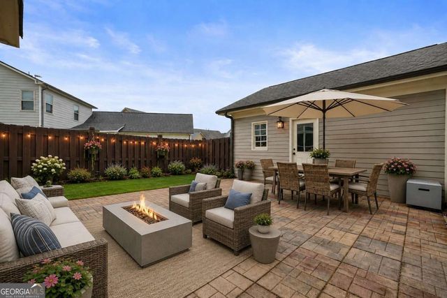 231 S Village Square, Canton, GA 30115