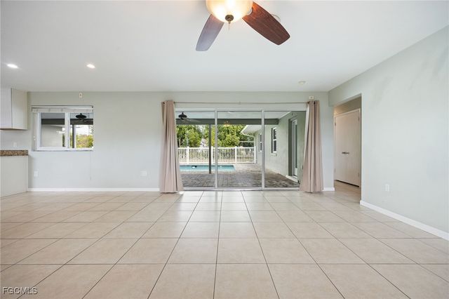 2307 Flora AVE, Fort Myers, FL 33907