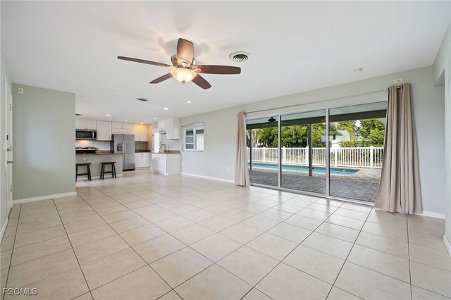 2307 Flora AVE, Fort Myers, FL 33907