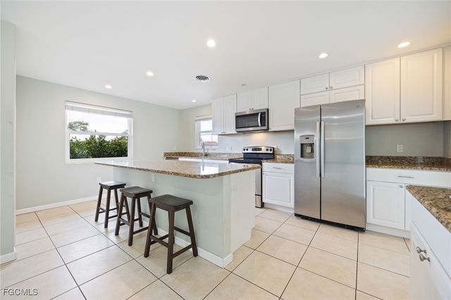 2307 Flora AVE, Fort Myers, FL 33907