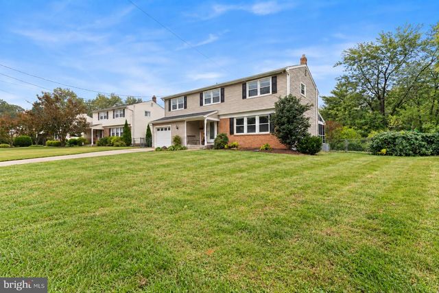 1833 W POINT DR, Cherry Hill, NJ 08003