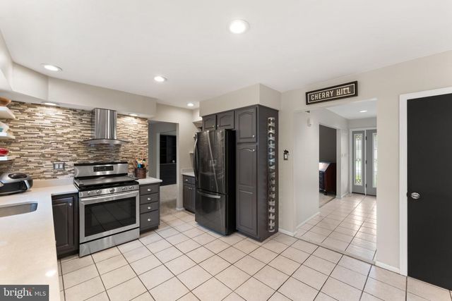 1833 W POINT DR, Cherry Hill, NJ 08003