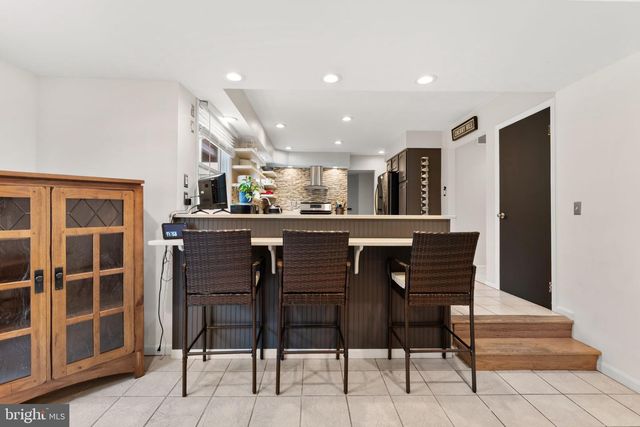 1833 W POINT DR, Cherry Hill, NJ 08003