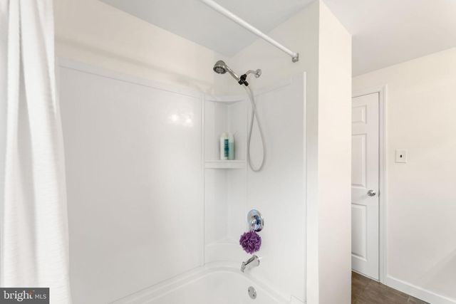 1833 W POINT DR, Cherry Hill, NJ 08003