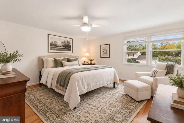 1833 W POINT DR, Cherry Hill, NJ 08003