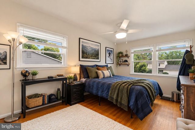 1833 W POINT DR, Cherry Hill, NJ 08003