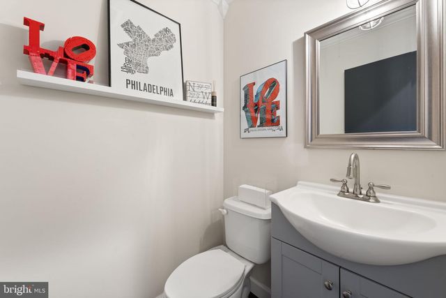 1833 W POINT DR, Cherry Hill, NJ 08003