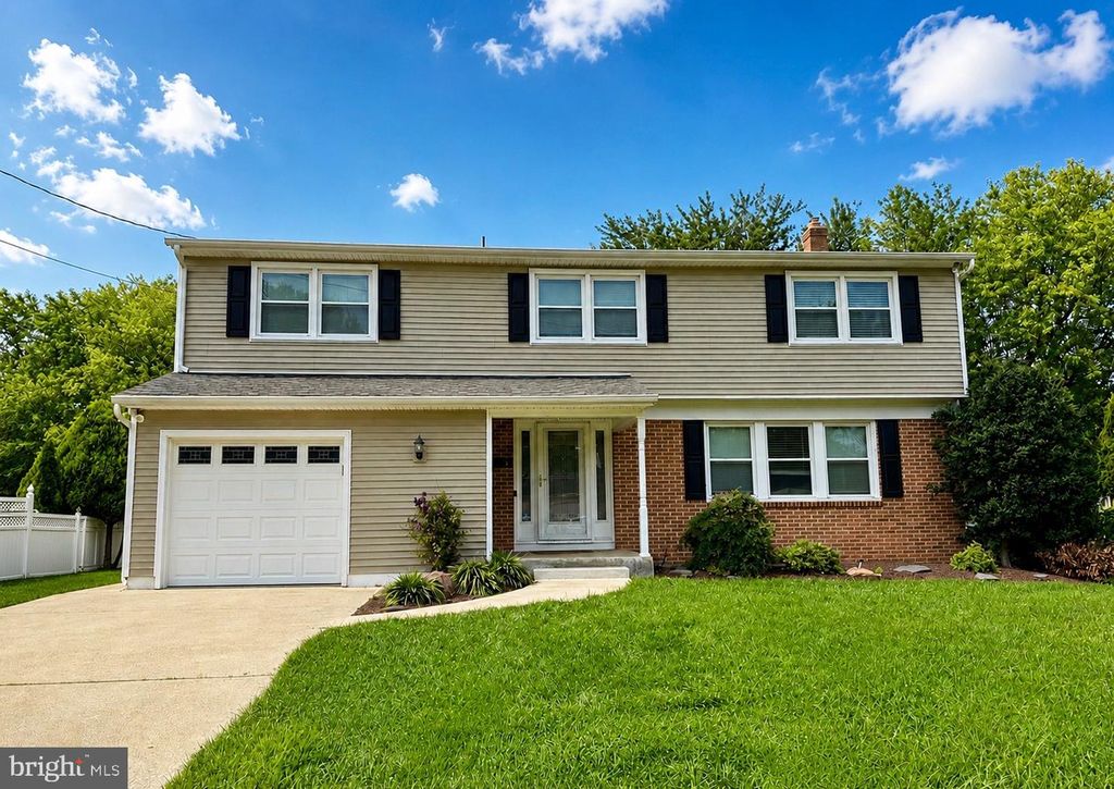 1833 W POINT DR, CHERRY HILL, NJ 08003 — exterior