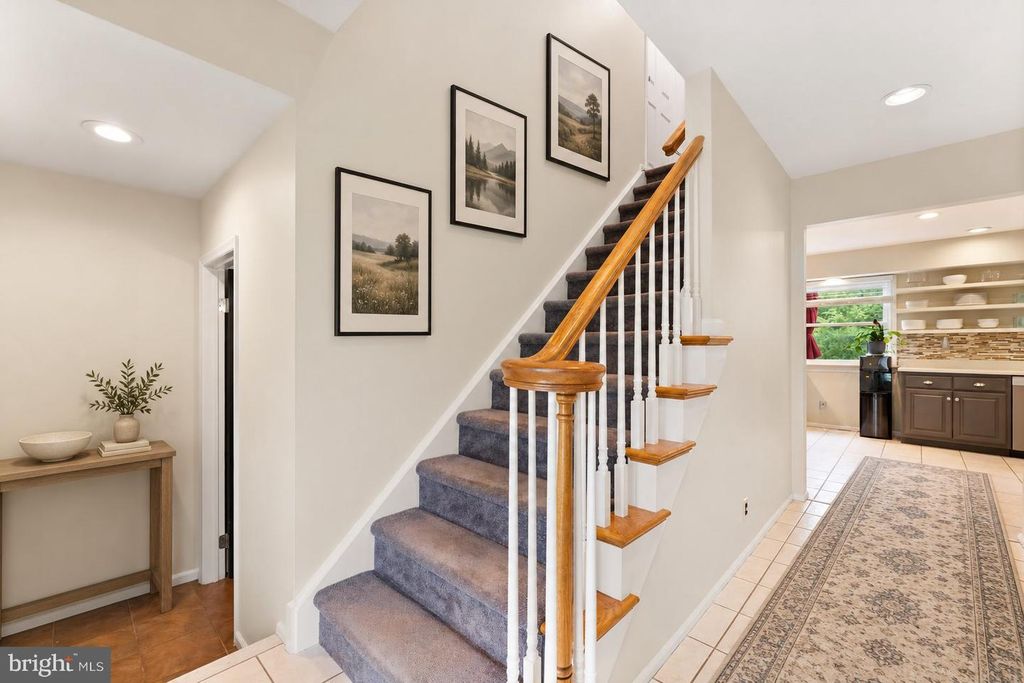 1833 W POINT DR, CHERRY HILL, NJ 08003 — photo 4