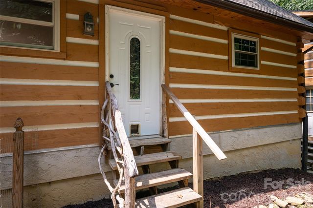 24 Gregory Hill Road, Fairview, NC 28730