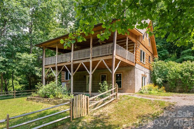 24 Gregory Hill Road, Fairview, NC 28730