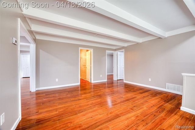 2514 Barton Street, Commerce Twp, MI 48382