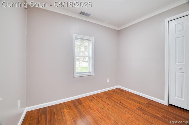 2514 Barton Street, Commerce Twp, MI 48382