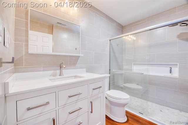 2514 Barton Street, Commerce Twp, MI 48382