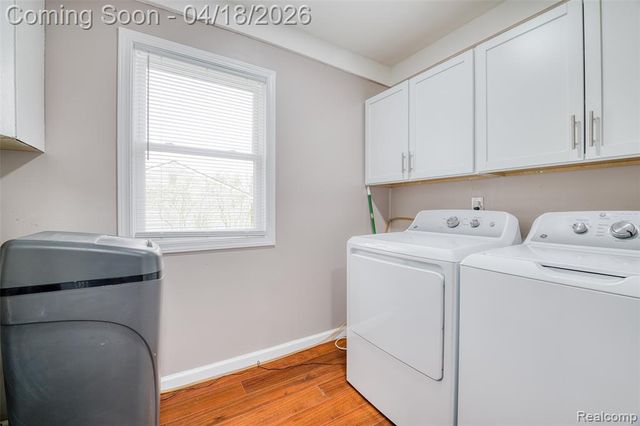 2514 Barton Street, Commerce Twp, MI 48382