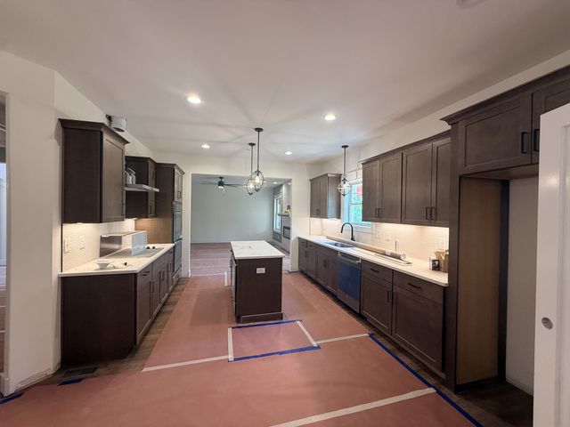 373 Young Lane, Pleasant View, TN 37146