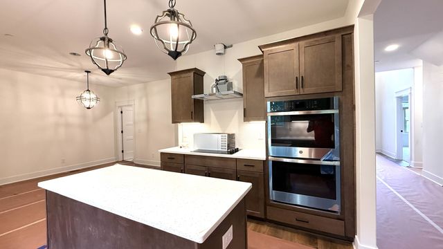 373 Young Lane, Pleasant View, TN 37146