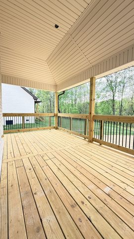 373 Young Lane, Pleasant View, TN 37146
