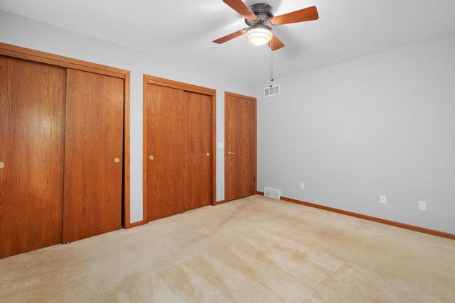 29 Newbury Circle, Madison, WI 53711