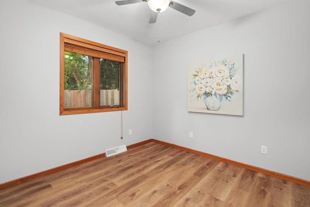 29 Newbury Circle, Madison, WI 53711