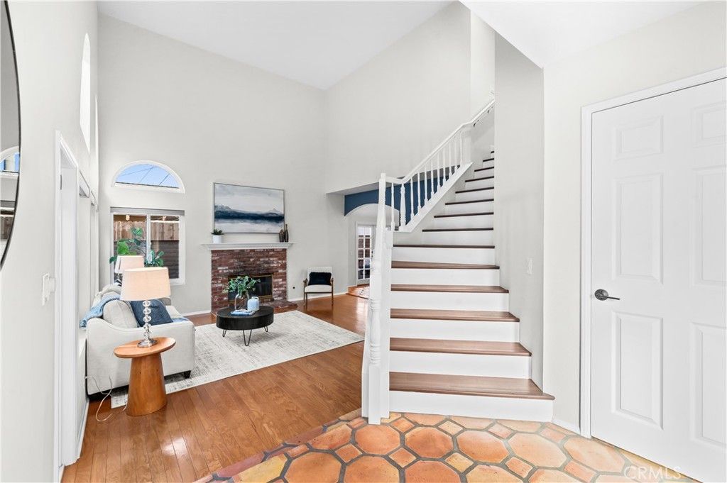 Image 15 of property listing at 208 Calabria Court, Costa Mesa, CA 92627
