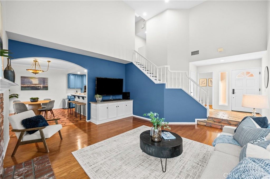 Image 18 of property listing at 208 Calabria Court, Costa Mesa, CA 92627