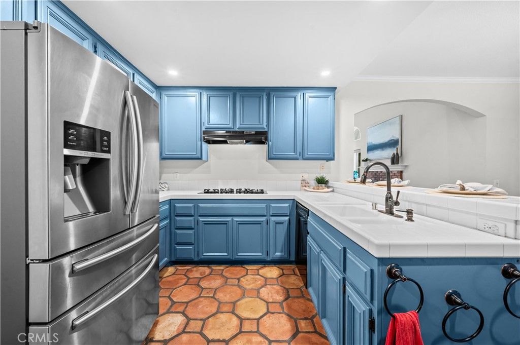 Image 22 of property listing at 208 Calabria Court, Costa Mesa, CA 92627