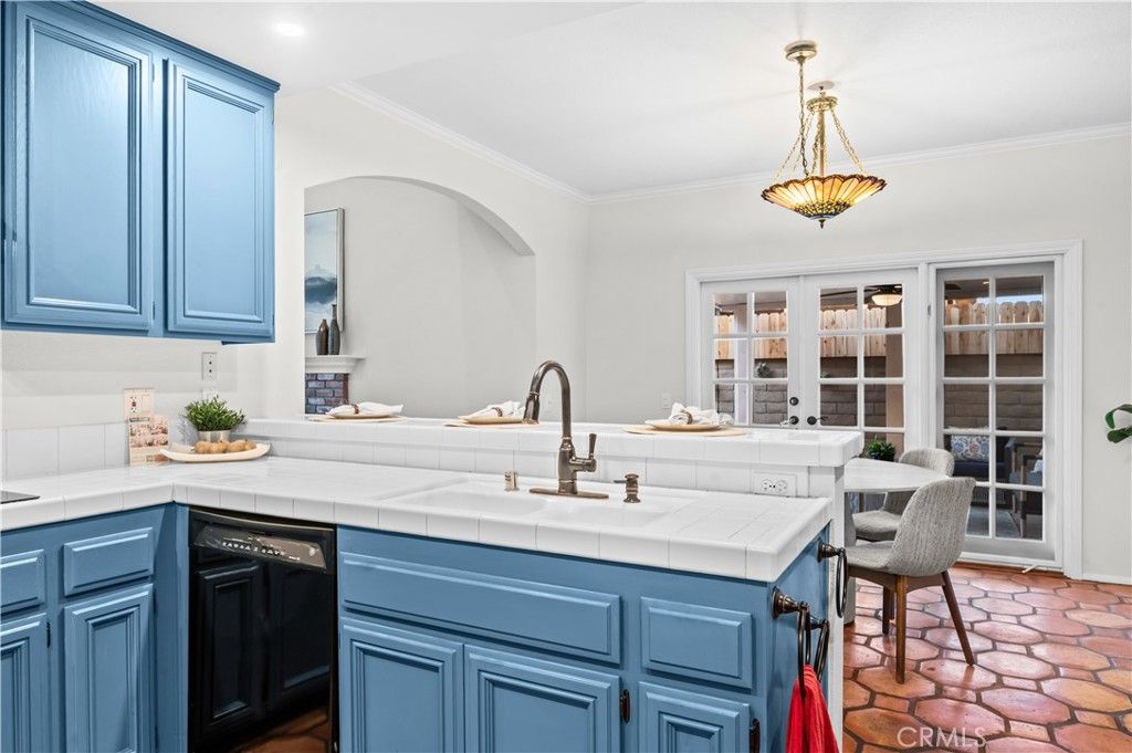 Image 23 of property listing at 208 Calabria Court, Costa Mesa, CA 92627