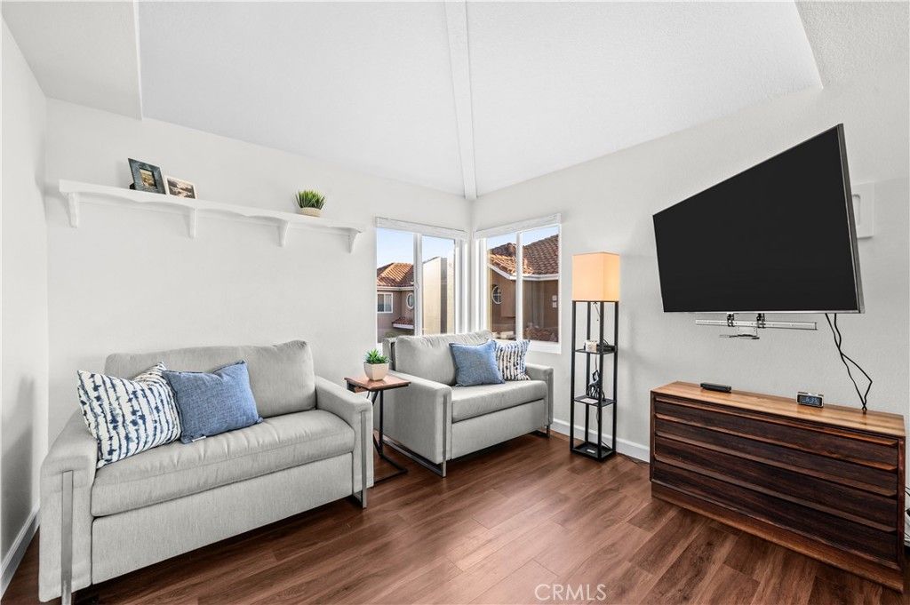 Image 34 of property listing at 208 Calabria Court, Costa Mesa, CA 92627