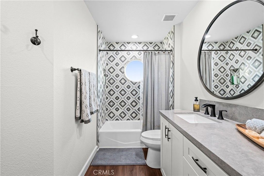 Image 38 of property listing at 208 Calabria Court, Costa Mesa, CA 92627