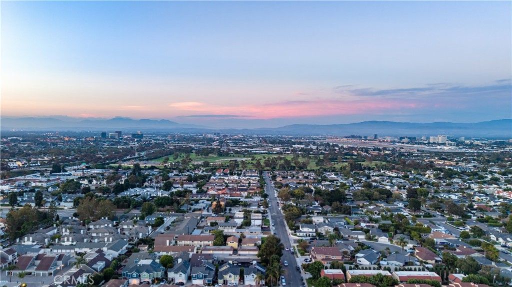 Image 50 of property listing at 208 Calabria Court, Costa Mesa, CA 92627