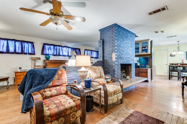 3722 Devonshire Court W, Irving, TX 75062