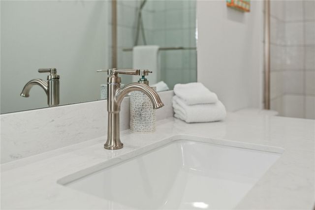 96 Circle Hook, Port O'connor, TX 77982