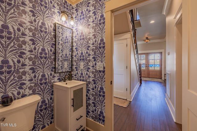 801 Watauga St Street, Kingsport, TN 37660