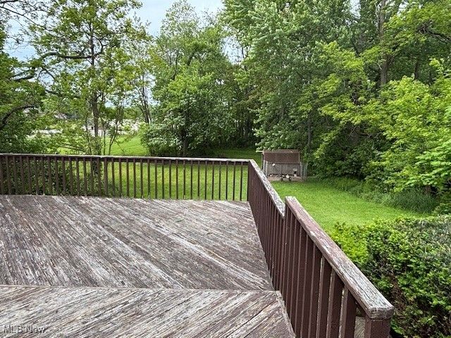 1445 E County Line Road, Mineral Ridge, OH 44440