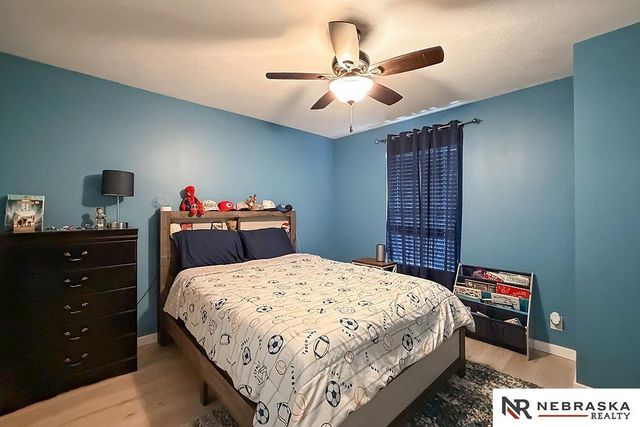 2112 S Mineral Drive, Papillion, NE 68046