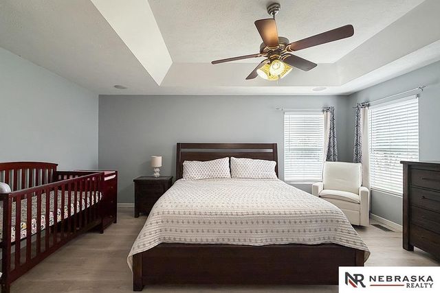 2112 S Mineral Drive, Papillion, NE 68046