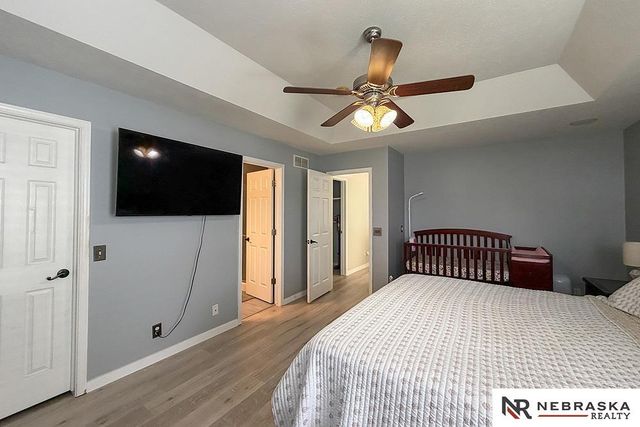 2112 S Mineral Drive, Papillion, NE 68046