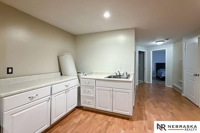 2112 S Mineral Drive, Papillion, NE 68046