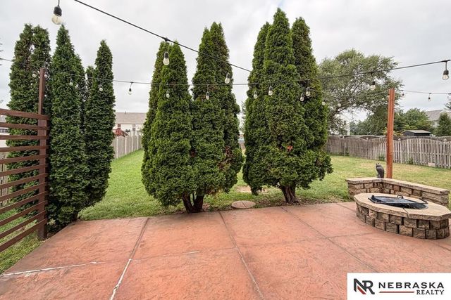 2112 S Mineral Drive, Papillion, NE 68046