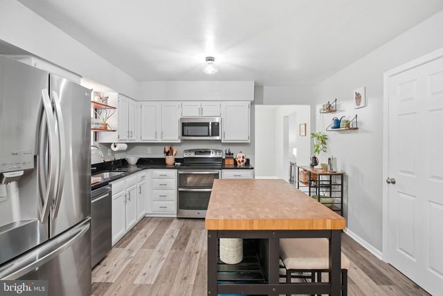416 6TH AVE, Parkesburg, PA 19365