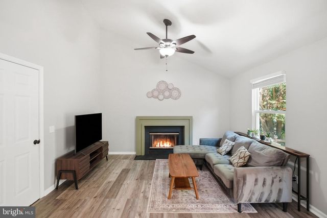 416 6TH AVE, Parkesburg, PA 19365