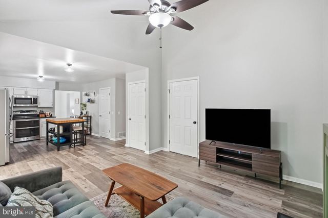 416 6TH AVE, Parkesburg, PA 19365