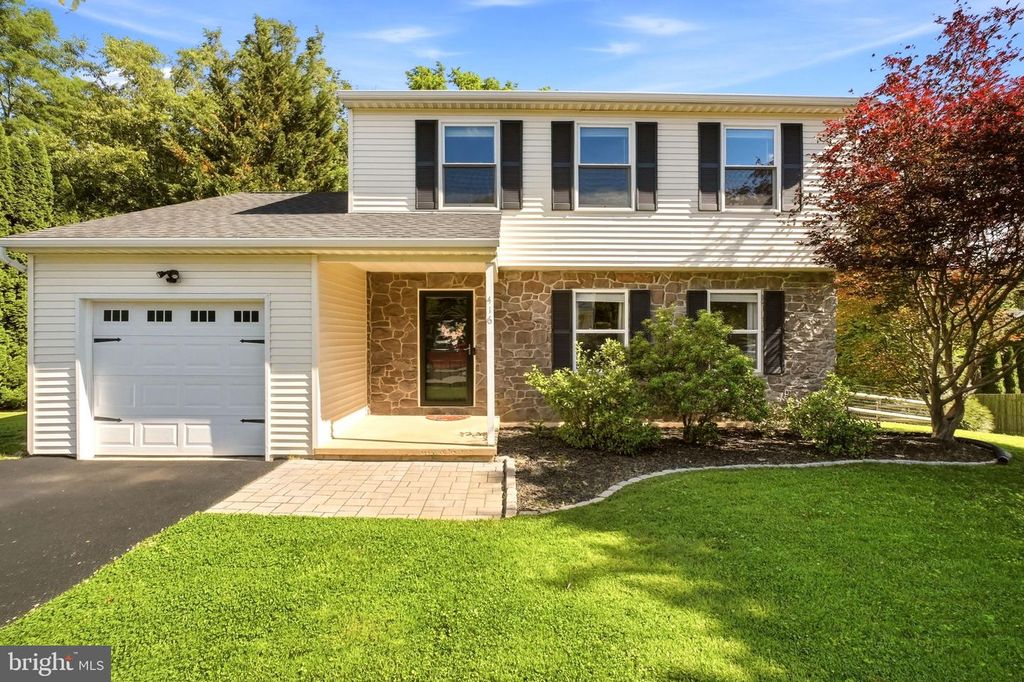 416 6TH AVE, Parkesburg, PA 19365