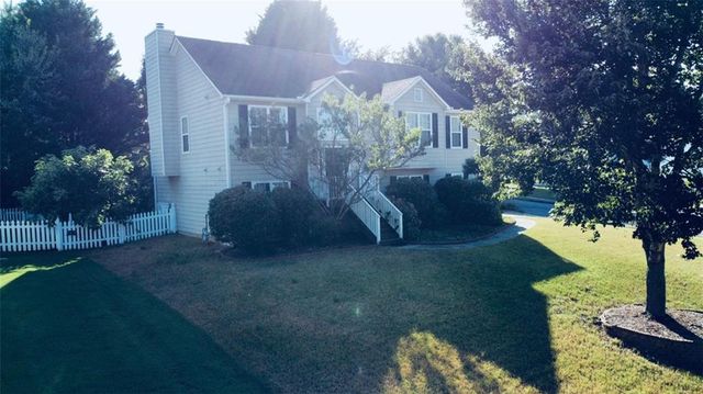 1161 RIVERSIDE RUN Lane, Sugar Hill, GA 30518