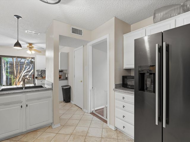 2812 Prescott Drive, Carrollton, TX 75006