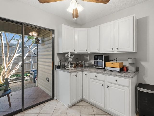 2812 Prescott Drive, Carrollton, TX 75006