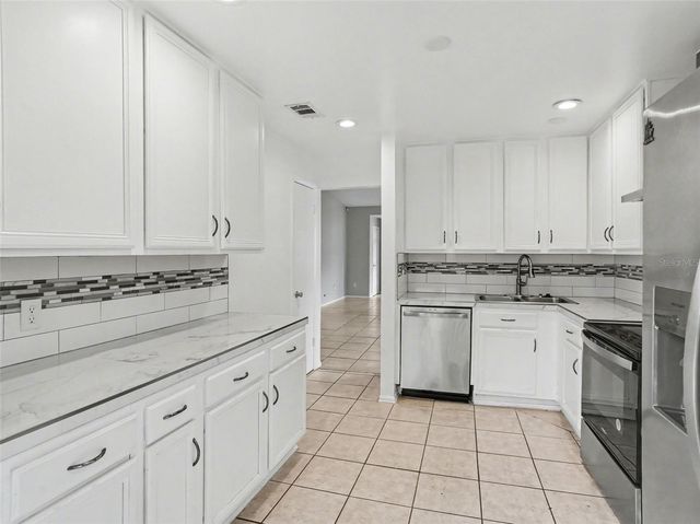 7102 HARBOR HEIGHTS CIRCLE, Orlando, FL 32835