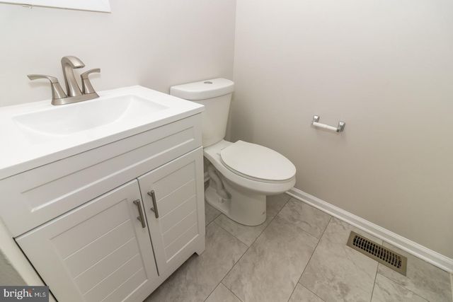 226 HAWTHORNE WAY, Riverside, NJ 08075